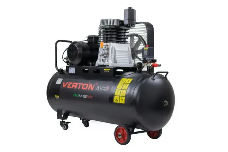 Компрессор ременной Verton Air AC-200/700R (380/50 В/Гц,масл.ремен. произв. 700л/мин, V 200л, макс. дав.10 бар, мощн. 3,7 кВт, част. вращ. двиг. 2800 об/мин,итальянский тип компрессорного блока,рапид, асинх. трехфаз.)